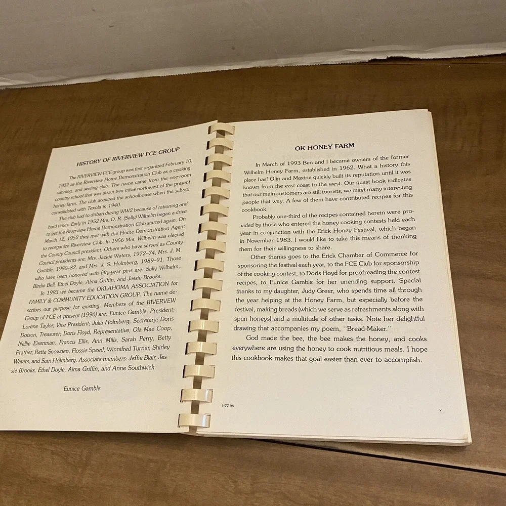 Handmade honey cookbook